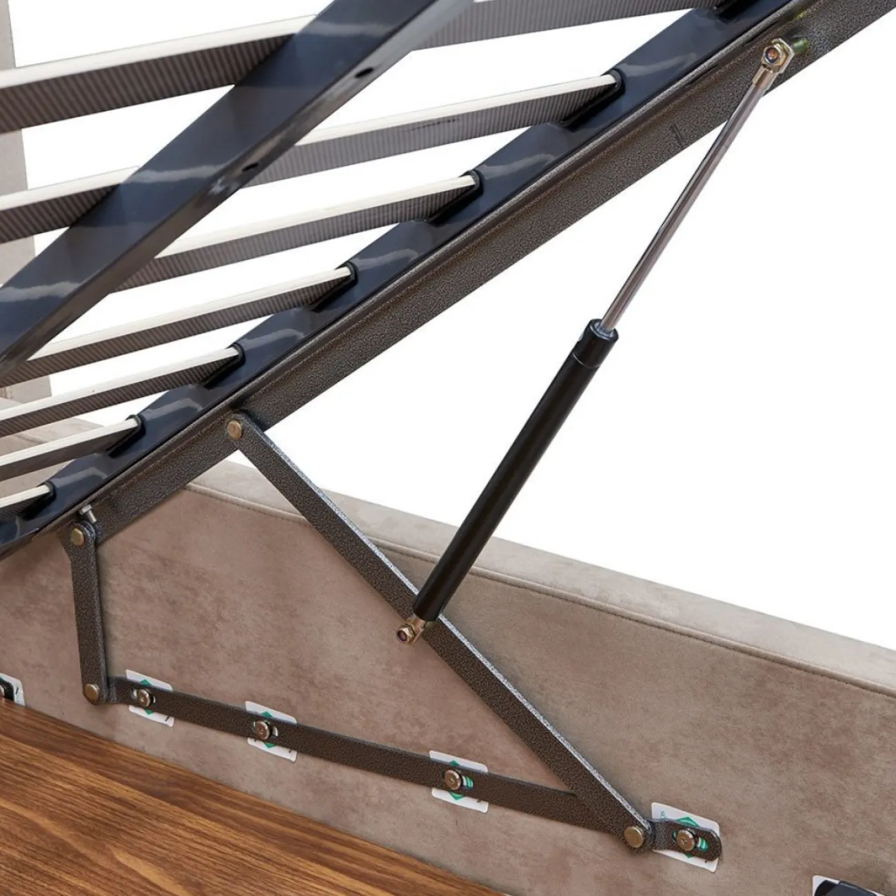 Кровать GC1726 (160-200) бежевый FA272-01с ящиком для белья ESF Кровать GC1726 (160-200) бежевый FA272-01с ящиком для белья ESF