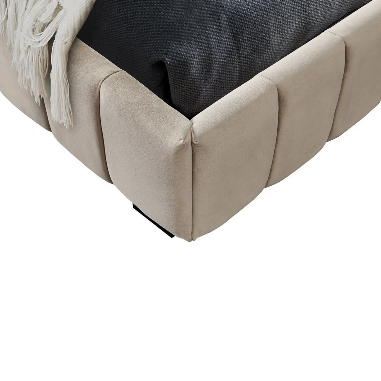 Кровать LBD8855 (140х200) бежевый UF910/01 ESF 