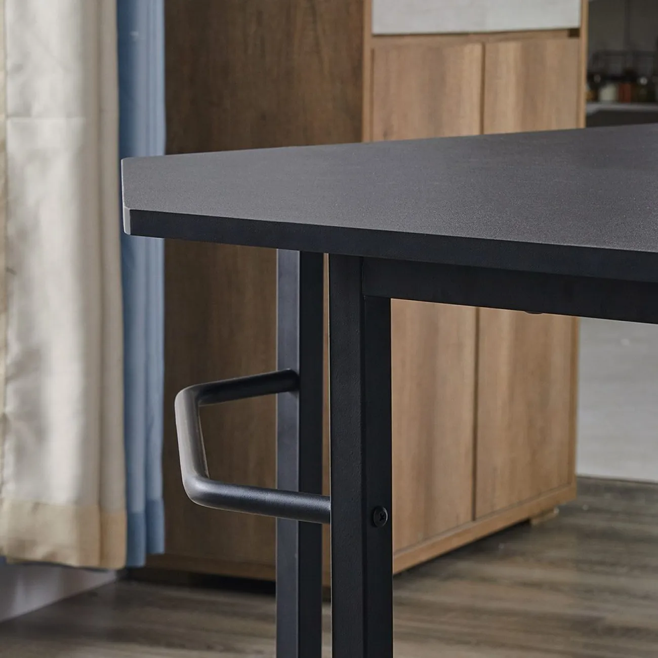 Стол KIWI черный BK ESF Стол KIWI черный BK ESF