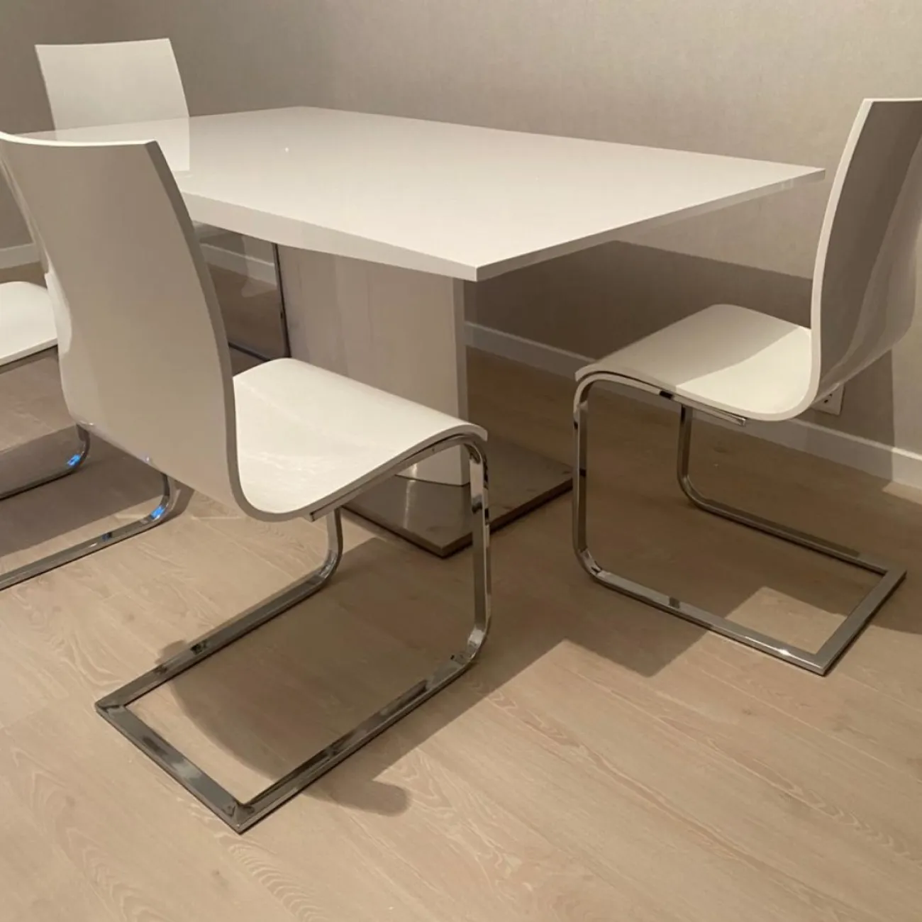 Стол DT-01 180(220) белый ESF