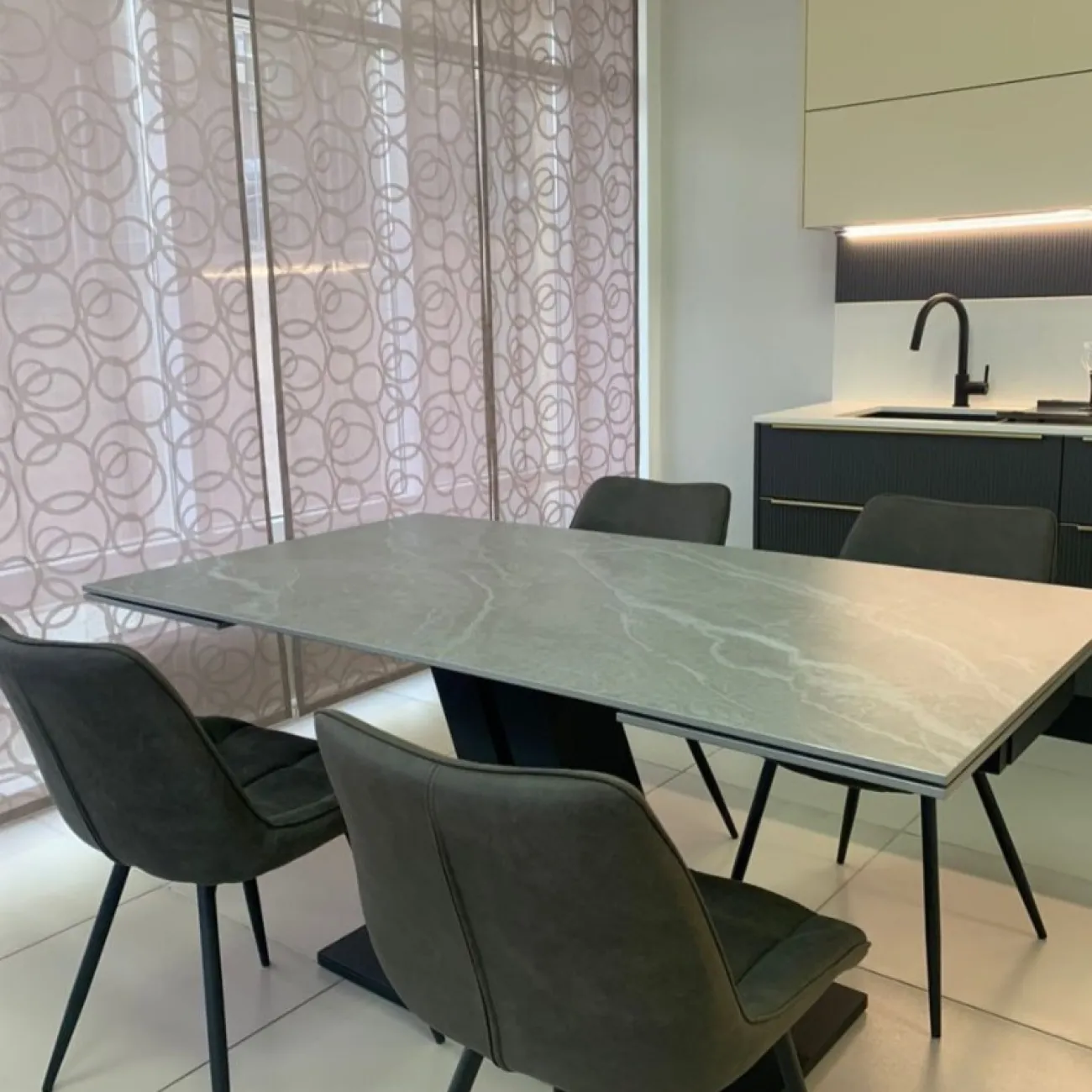 Стол DT9115CL(160) серая керамика/черный ESF 