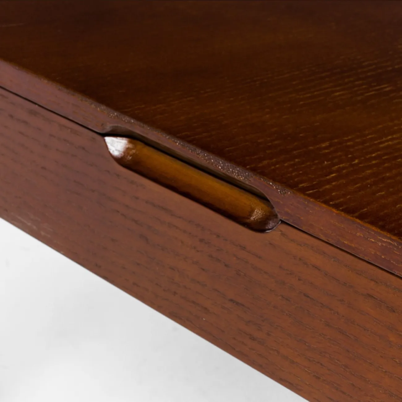 Стол журнальный J030 венге ESF