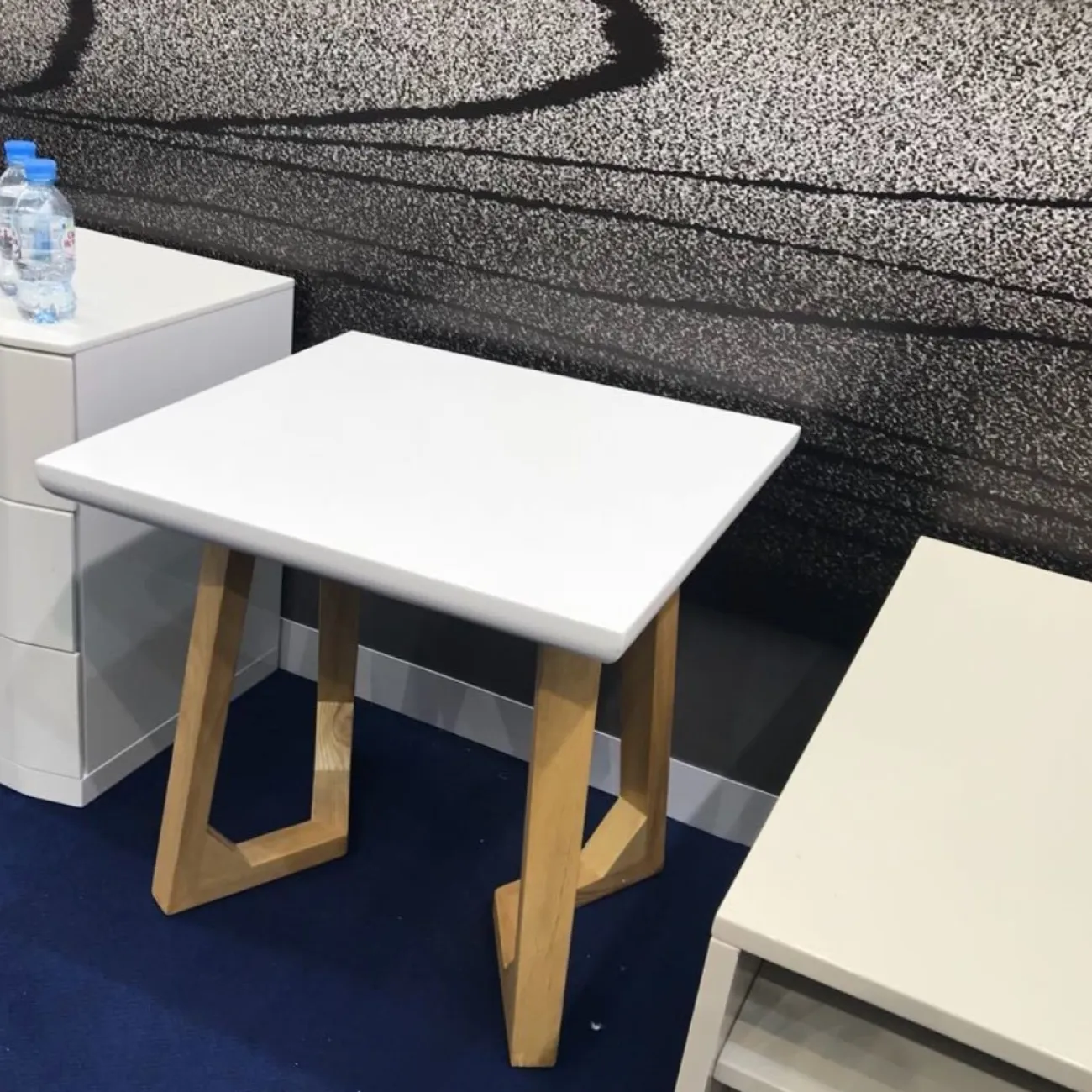 Стол журнальный J1692C белый/ясень (WK-03) ESF