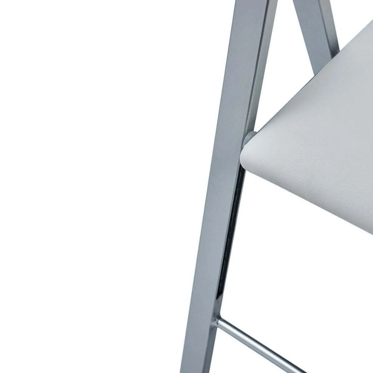 Стул 3332 белый ESF