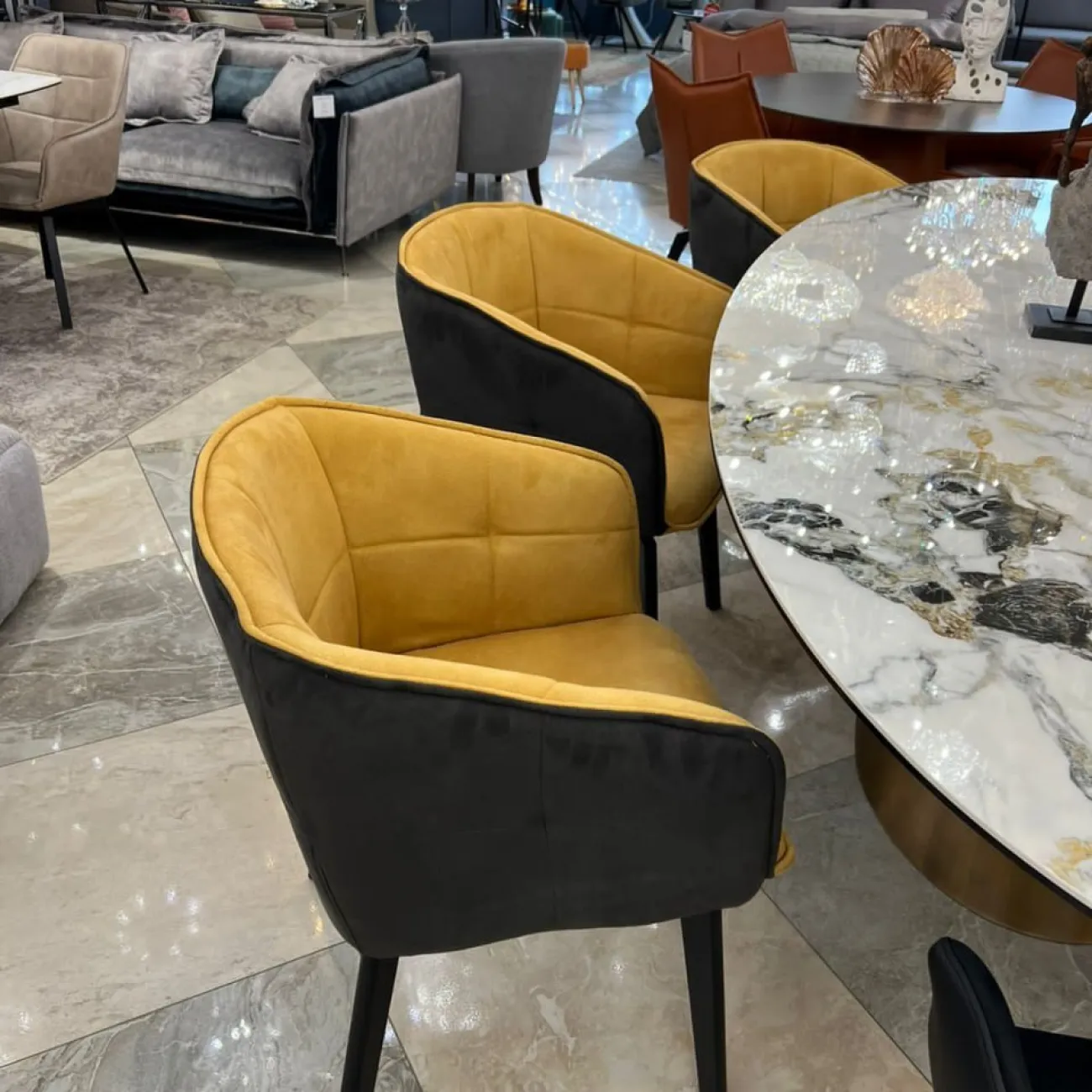 Стул HERTA 13359 желтый ESF