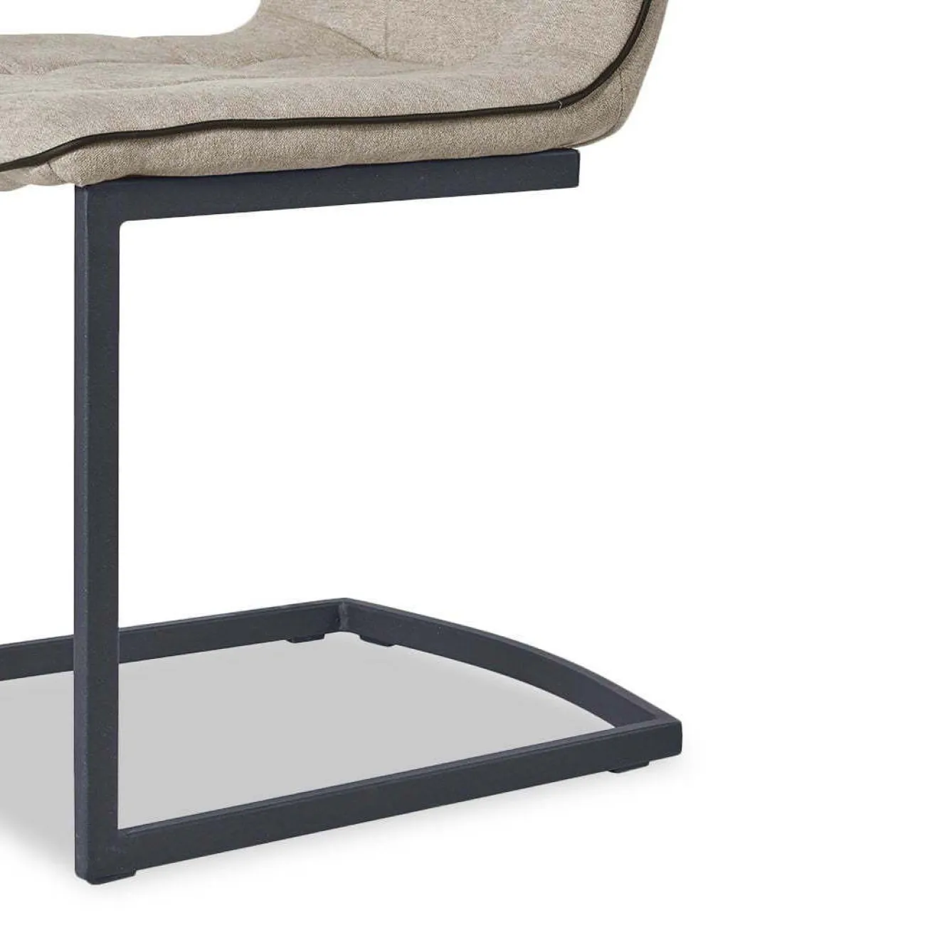 Стул SKY6800 бежевый JJ12-18/черный кант PU/черный металл с напылением ESF