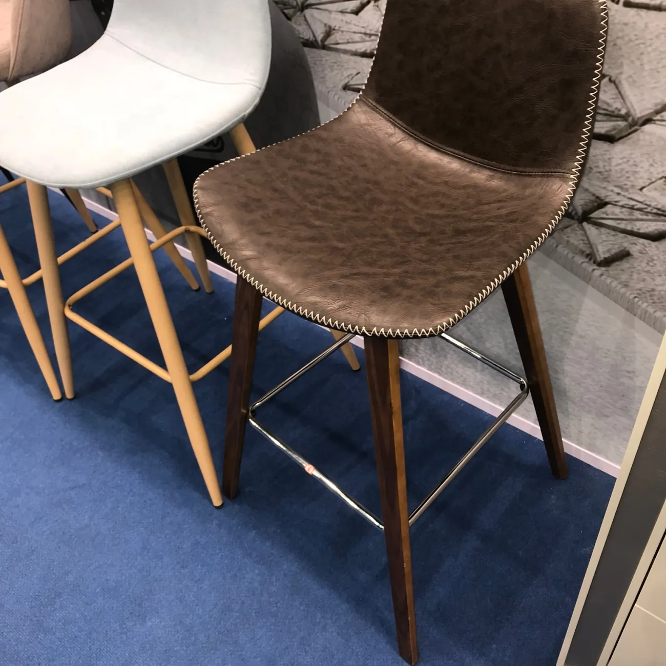 Стул полубарный JY1733-61 Y15-03 ESF Стул полубарный JY1733-61 Y15-03 ESF