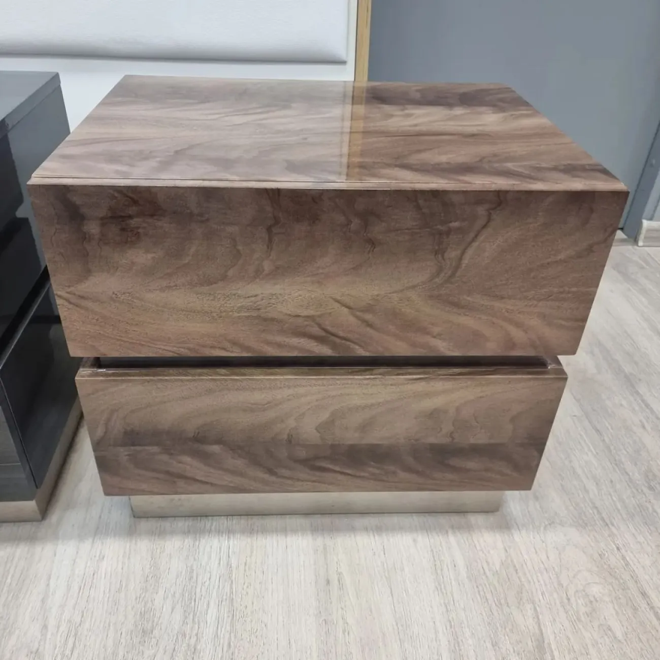 Тумба прикроватная М-151 орех ESF Тумба прикроватная М-151 орех ESF