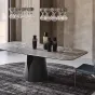 Роскошный минималистичный обеденный стол FINNNAVIAN Gable 35595-29
