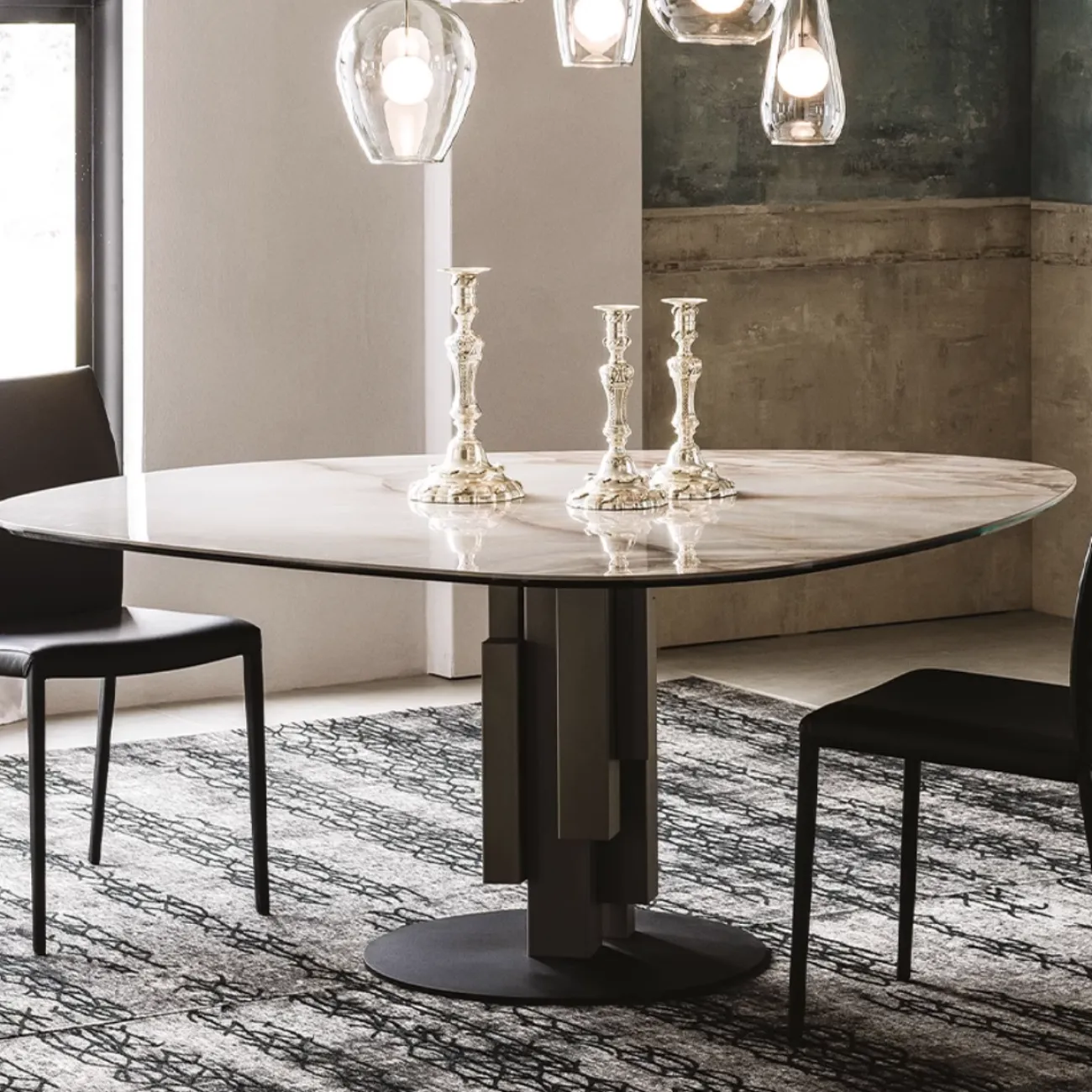 Дизайнерский круглый обеденный стол FINNNAVIAN Claire 35608-29