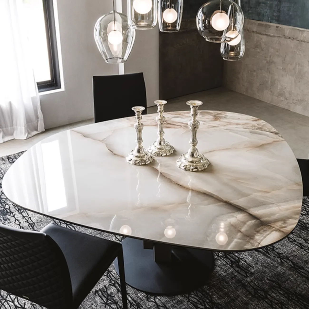 Дизайнерский круглый обеденный стол FINNNAVIAN Claire 35608-29