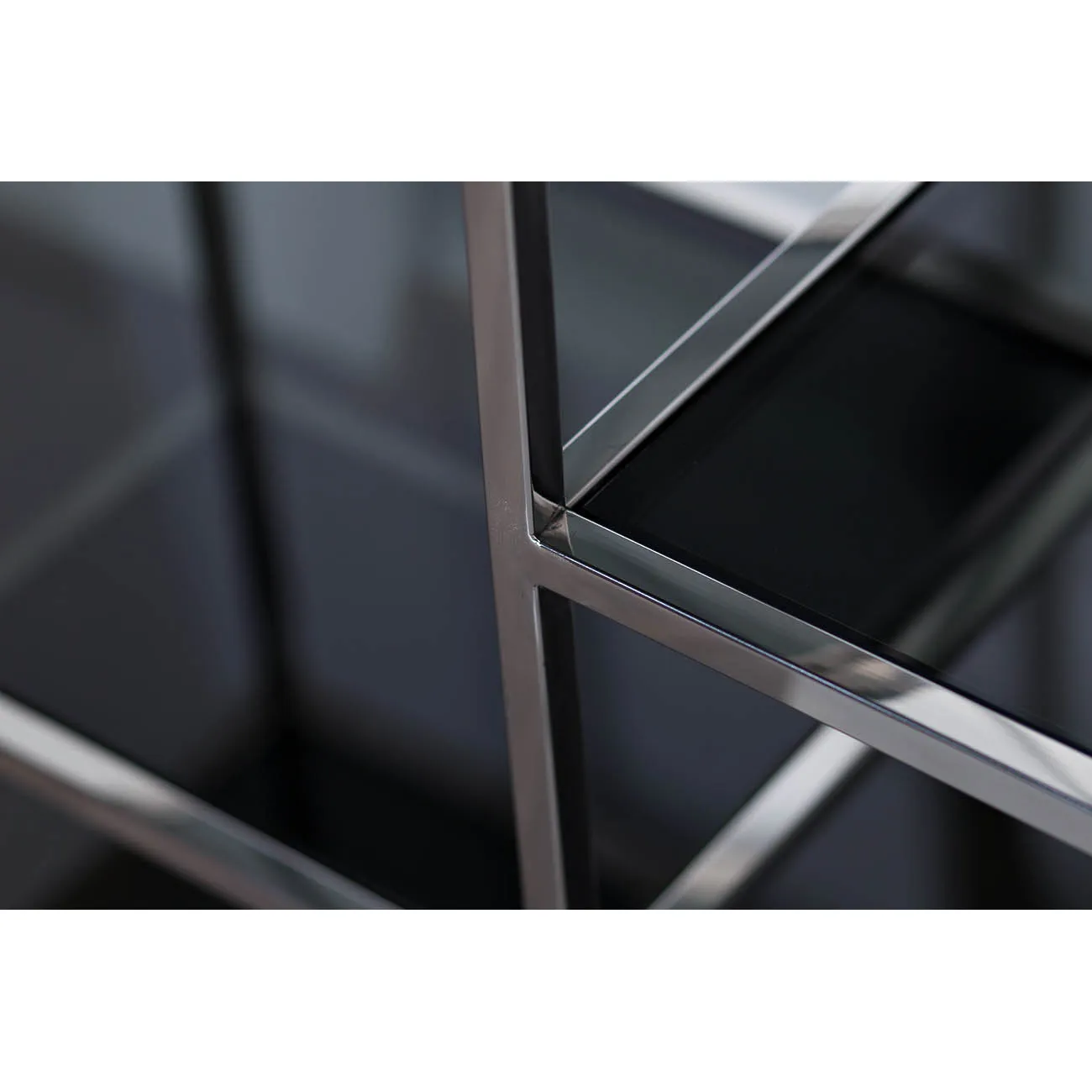 Стеллаж с черным стеклом (хром) 46AS-SH1408-SILVER от LaLume