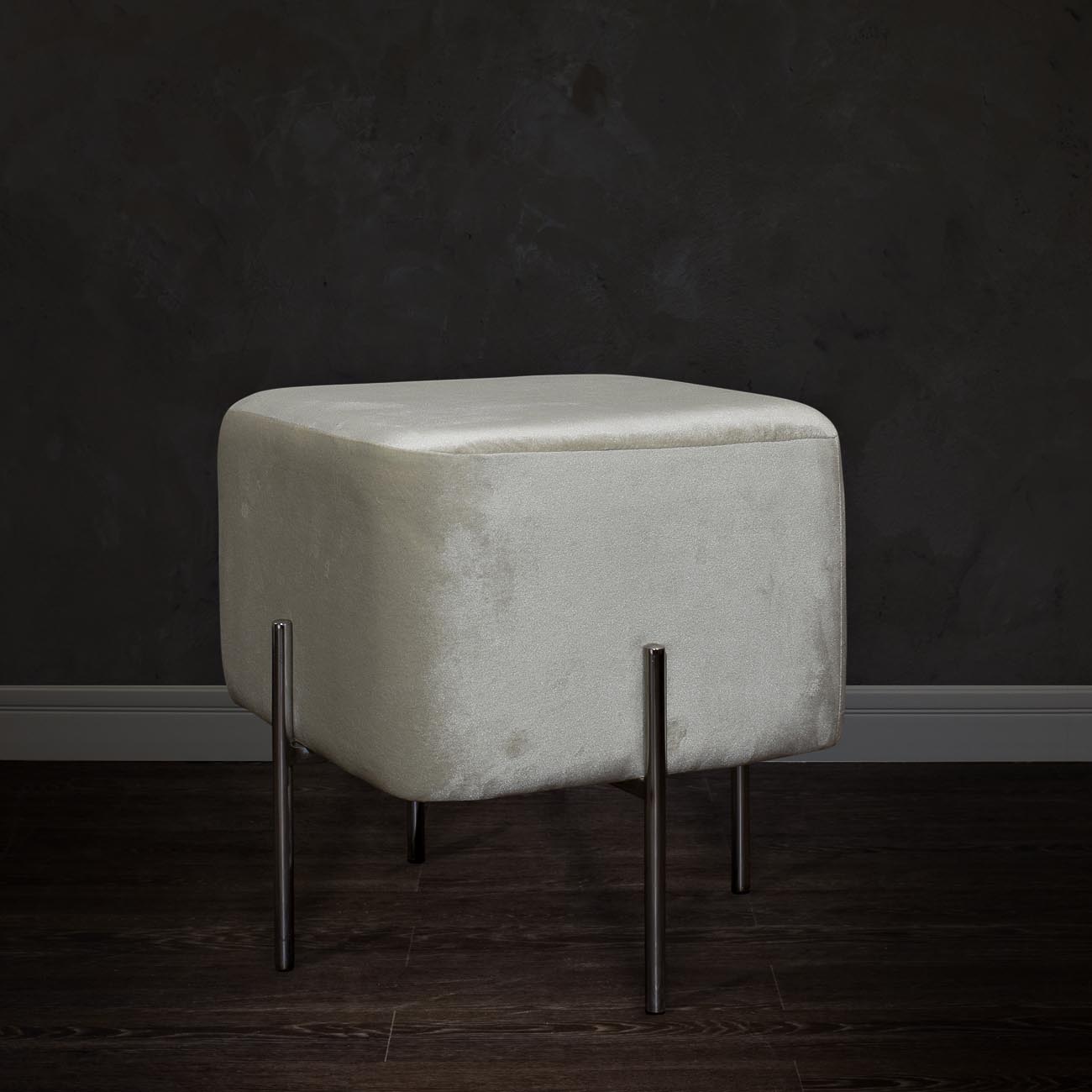 Банкетка бежевая велюровая GY-BEN7772-BG от LaLume Банкетка бежевая велюровая GY-BEN7772-BG от LaLume