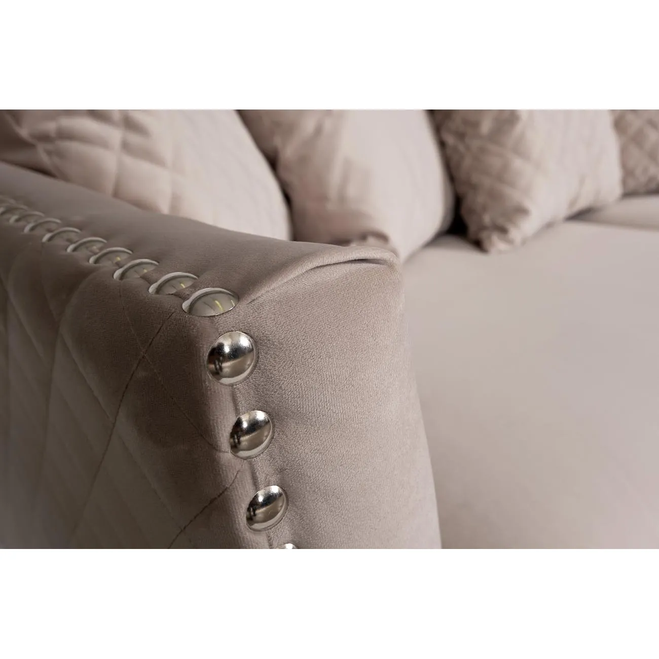 Диван Sorrento трехместный велюровый крем-брюле SORRENTO2K-КР-БРЮЛЕ-Bel42 от LaLume