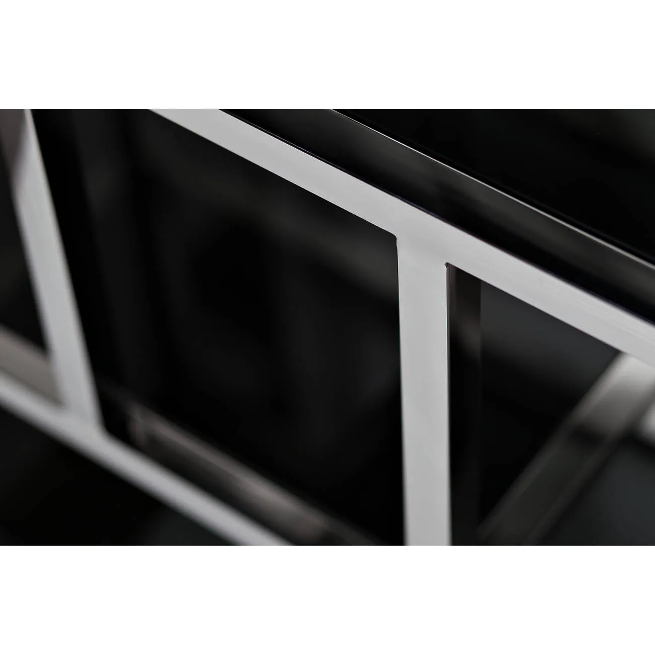 Стеллаж с черным стеклом (хром) 46AS-SH1076-SILVER от LaLume