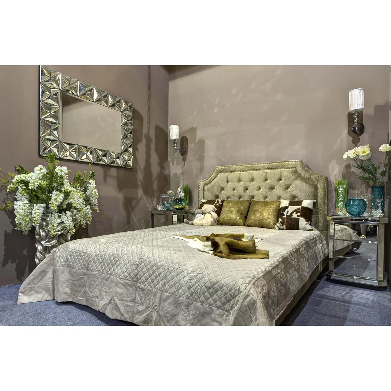 Кровать двуспальная бежевый бархат BS2022 от LaLume