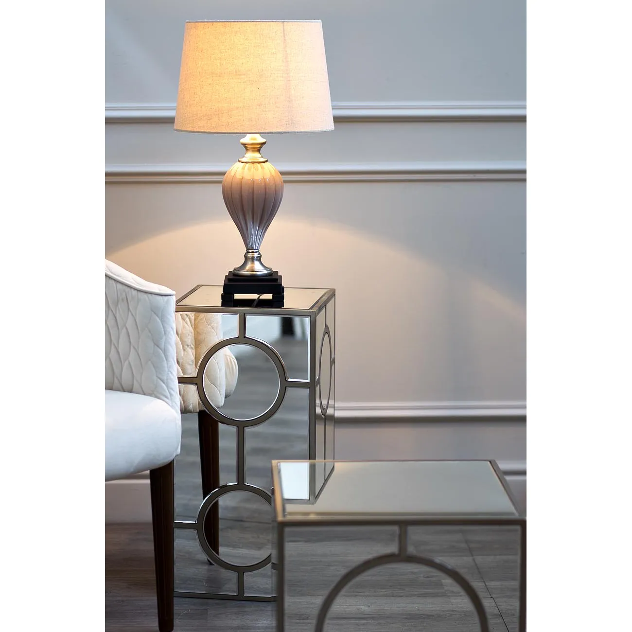 Лампа настольная (бежевый абажур) 22-86892 от LaLume Лампа настольная (бежевый абажур) 22-86892 от LaLume