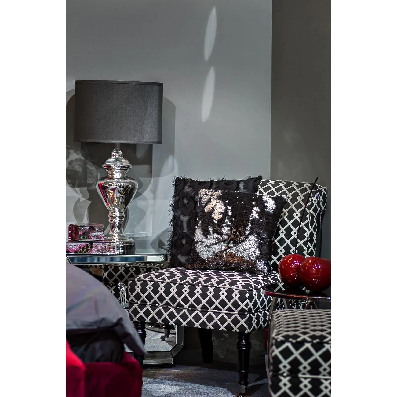 Светильник настольный хромированный 22-87591 от LaLume Светильник настольный хромированный 22-87591 от LaLume