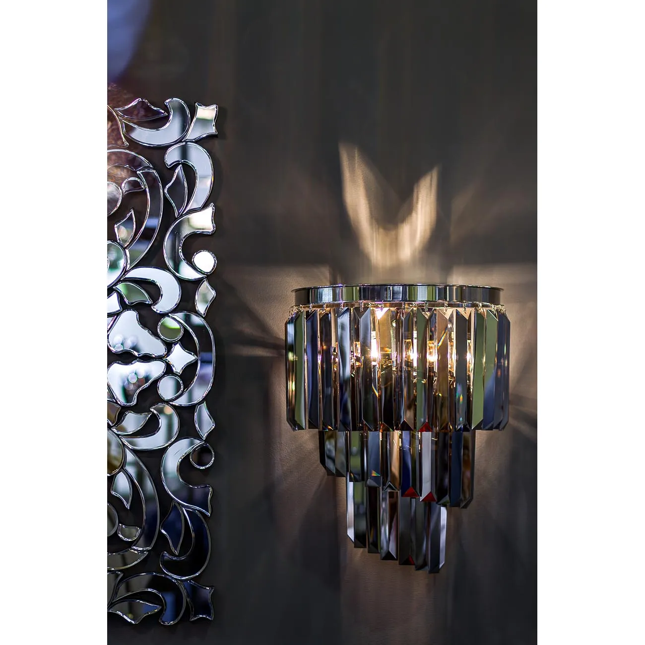 Бра из дымчатого стекла 15-B6239-3GREY от LaLume Бра из дымчатого стекла 15-B6239-3GREY от LaLume