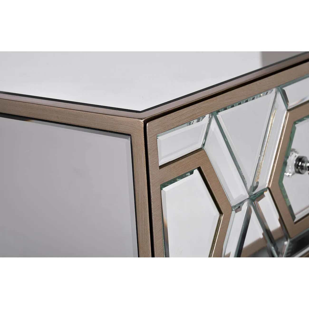 Тумбочка зеркальная с ящиками KFG044 от LaLume Тумбочка зеркальная с ящиками KFG044 от LaLume