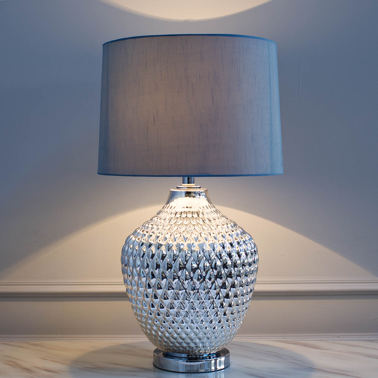 Лампа настольная плафон синий 22-88017 от LaLume Лампа настольная плафон синий 22-88017 от LaLume