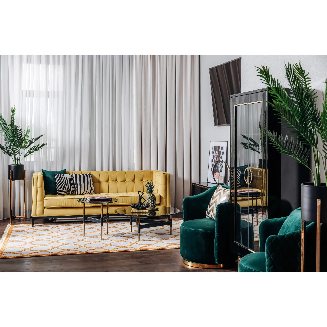 Столик журнальный круглый с темным стеклом 57EL-ET399B от LaLume Столик журнальный круглый с темным стеклом 57EL-ET399B от LaLume