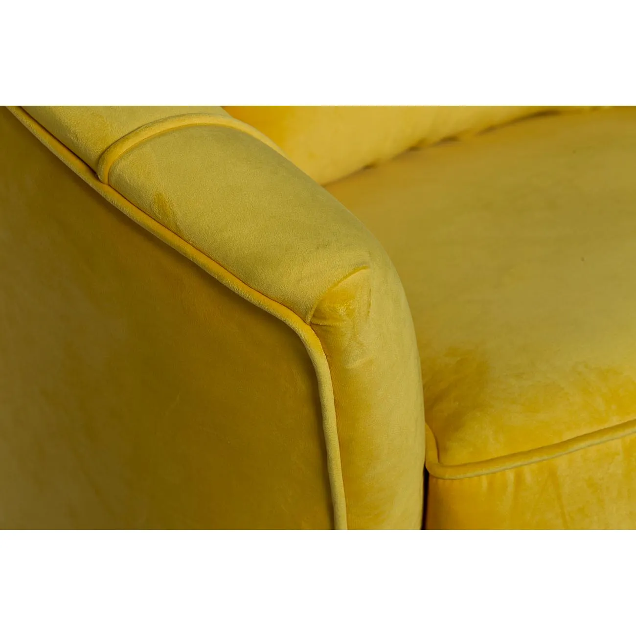 Кресло велюровое желтое ZW-555-06476 от LaLume