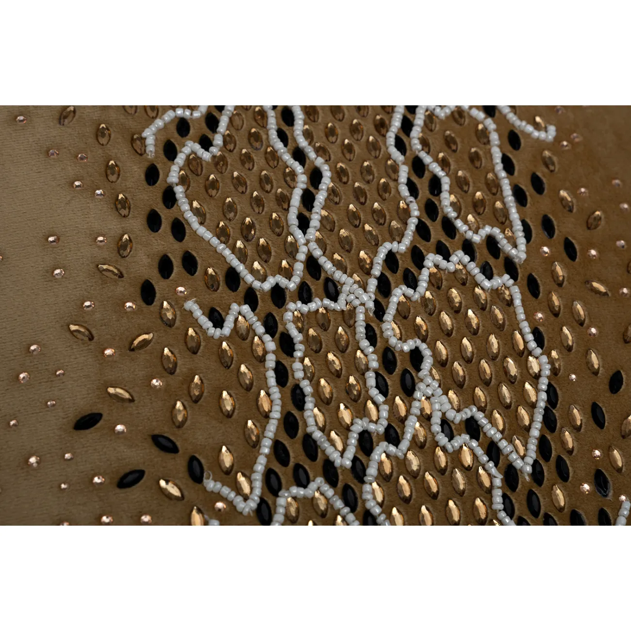 Подушка со стразами 45*45 GardaDecor Питон 70SW-38072 Подушка со стразами 45*45 GardaDecor Питон 70SW-38072