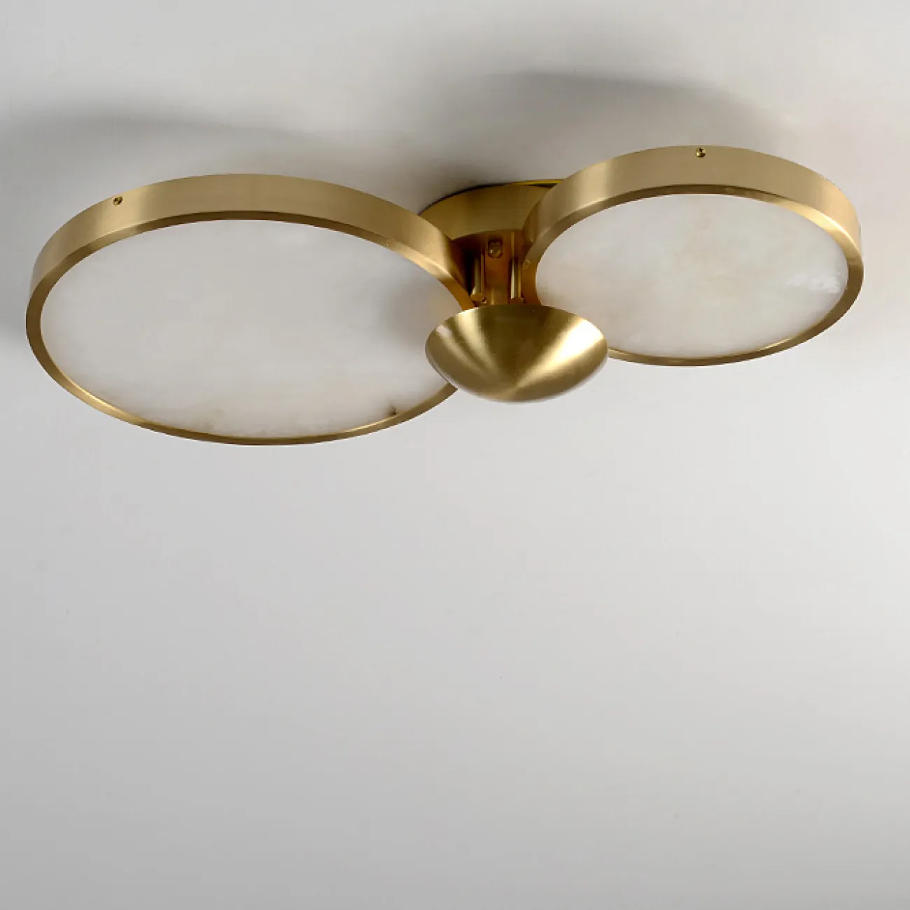 Потолочный светильник UTICA L3 от ImperiumLoft