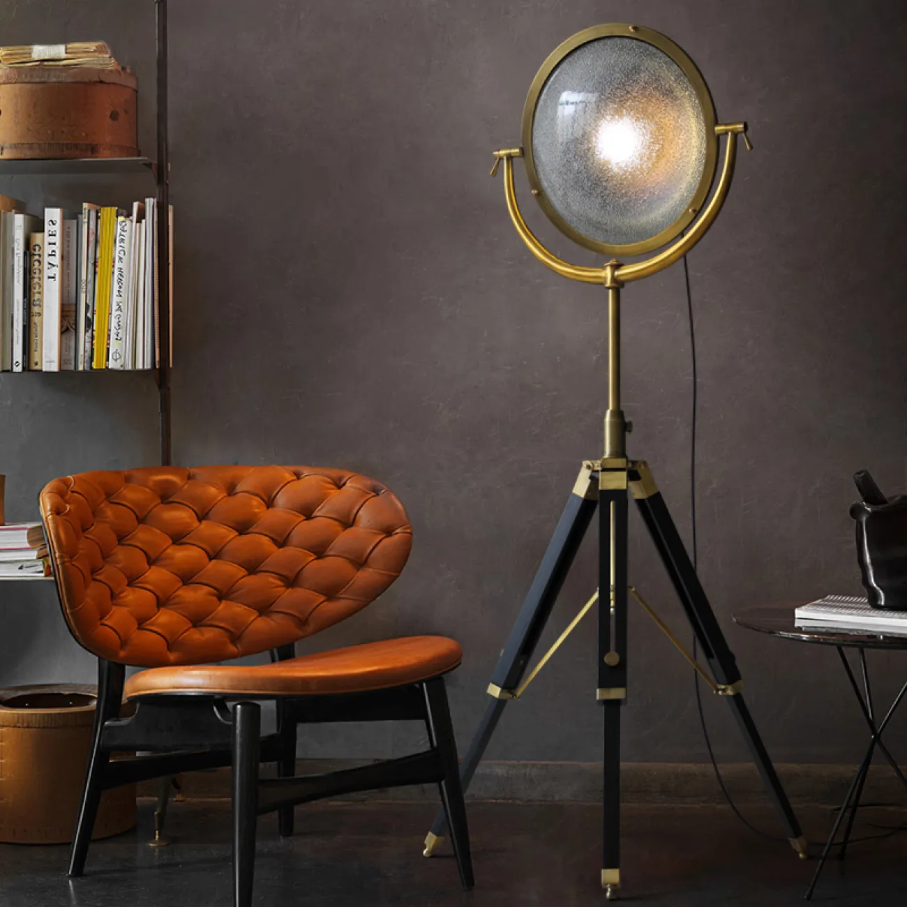 Торшер TRIPOD от ImperiumLoft Торшер TRIPOD от ImperiumLoft