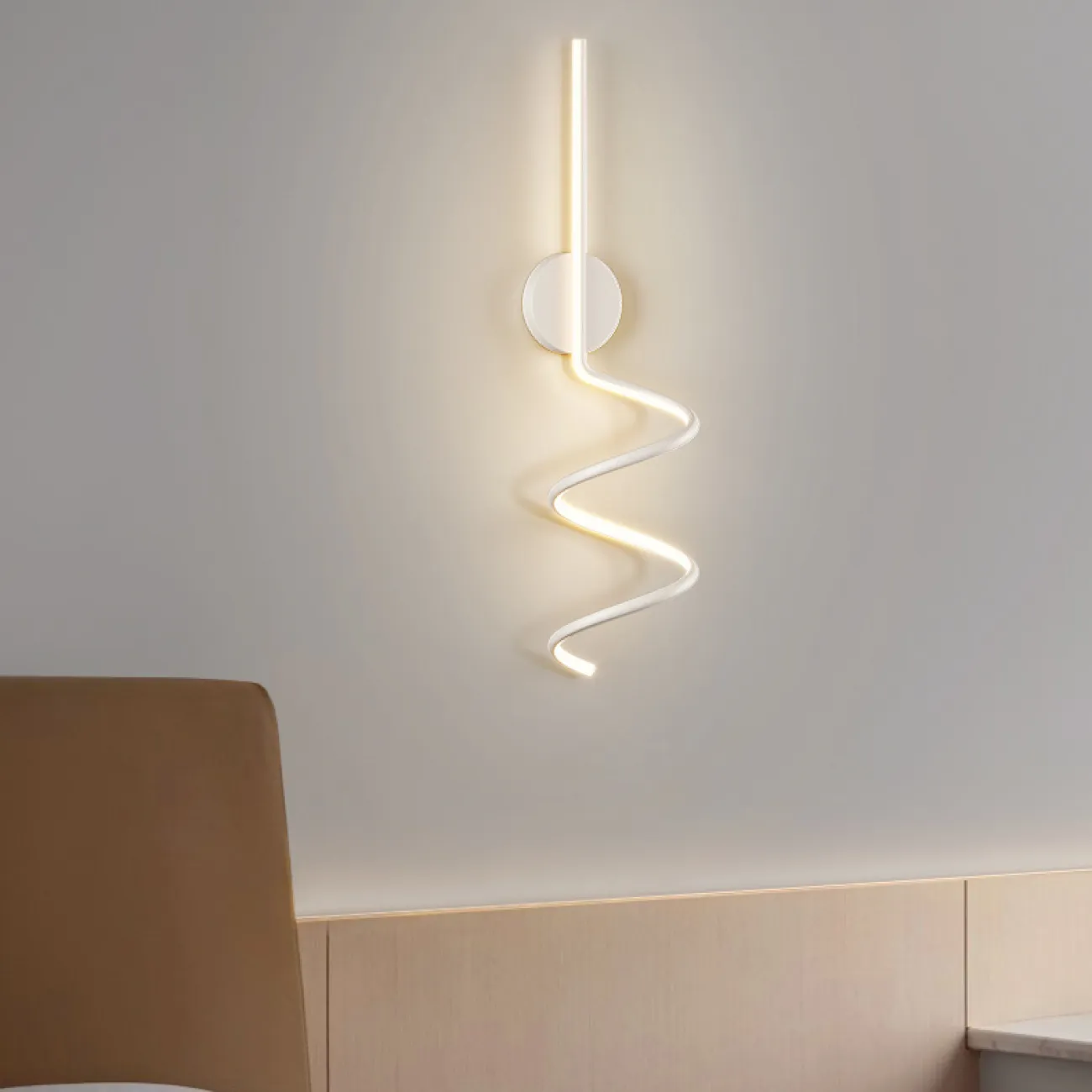 Серия настенных светодиодных светильников с вытянутым трубчатым плафоном спиралевидной формы DAMARIS WALL H50 White Трехцветный свет