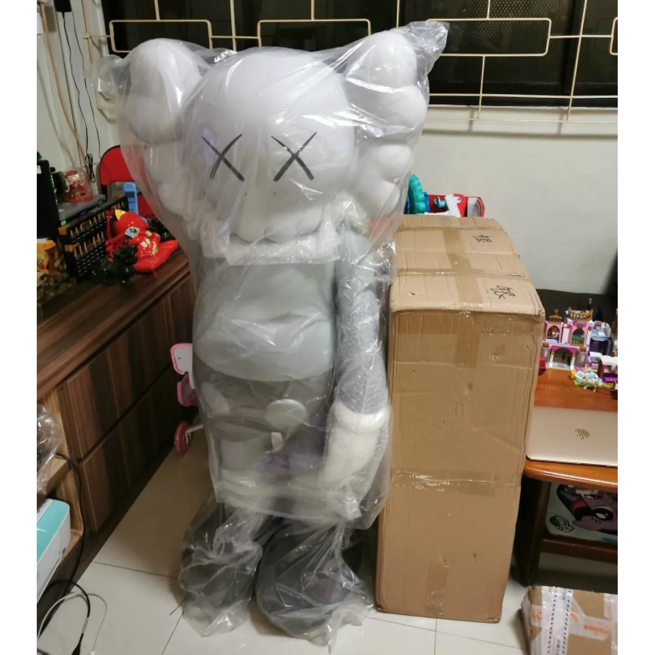 Дизайнерская скульптура кукла Kaws LaLume-SKT00194 