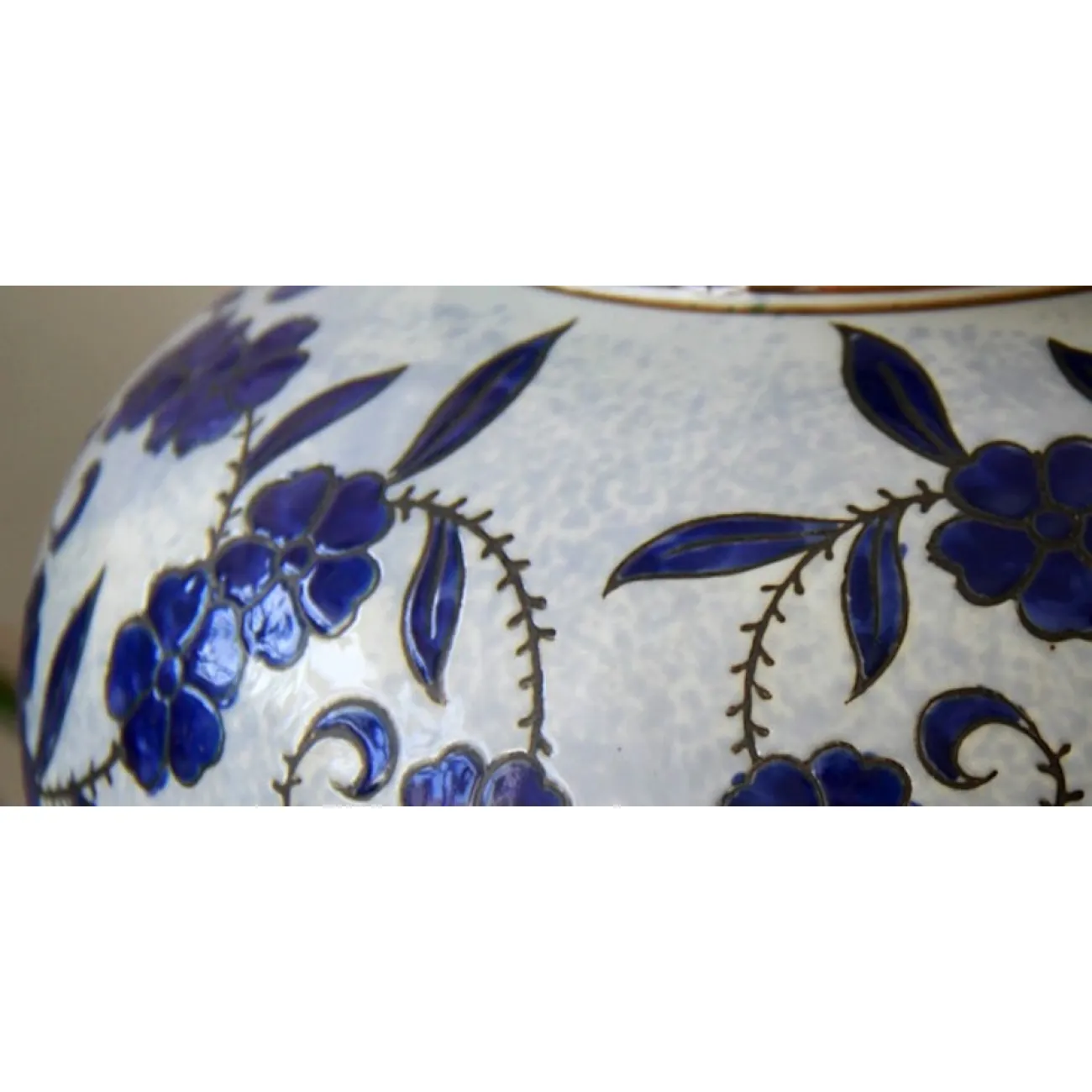 Ваза Round WB от LaLume