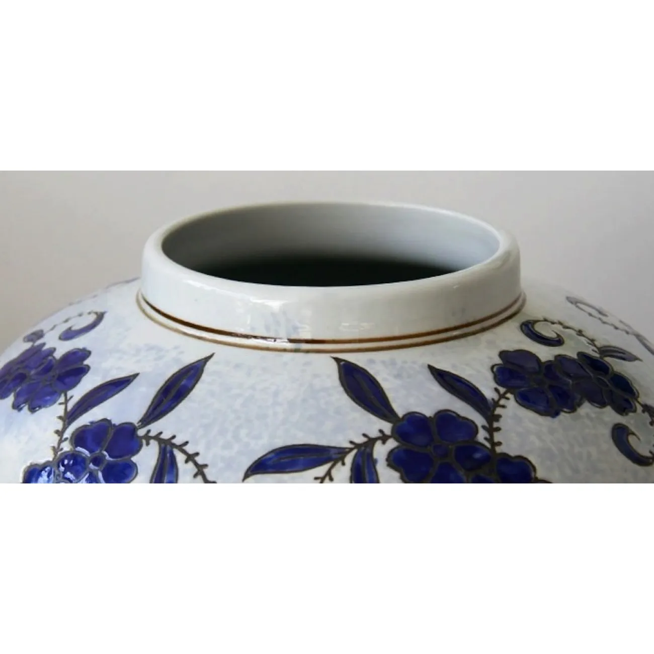 Ваза Round WB от LaLume