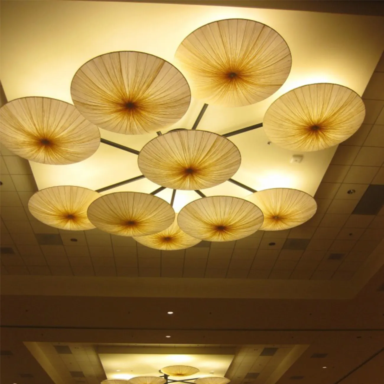 Люстра Aqua Creations Flying Saucers от ImperiumLoft Люстра Aqua Creations Flying Saucers от ImperiumLoft