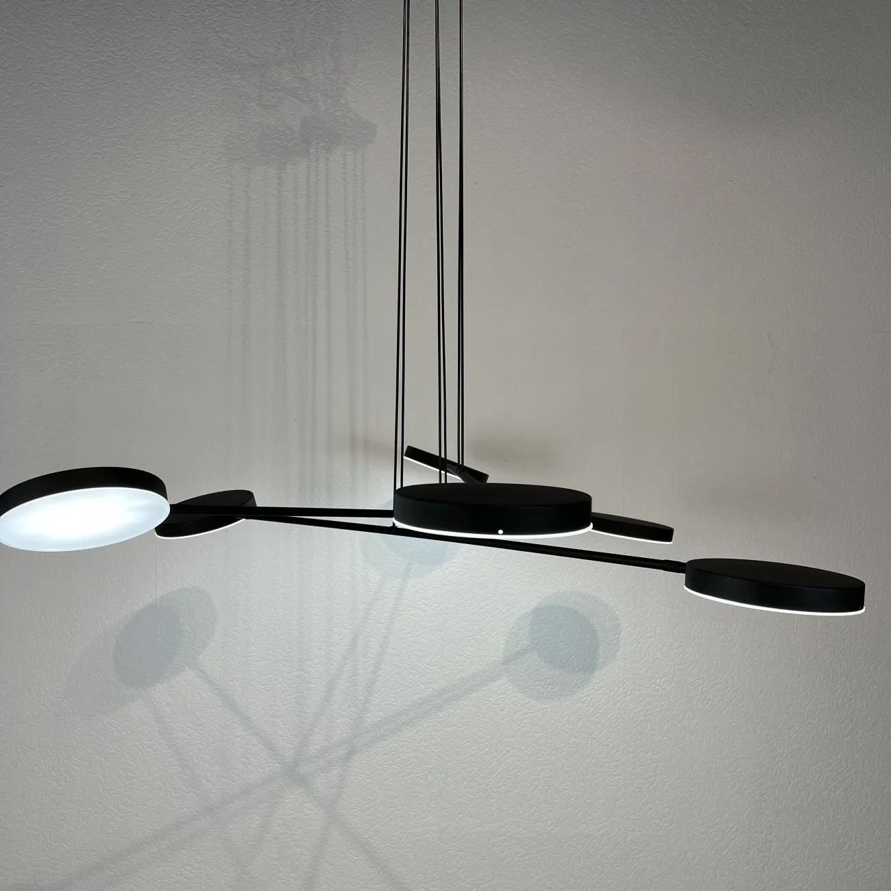 Люстра на штангах LESTI от ImperiumLoft