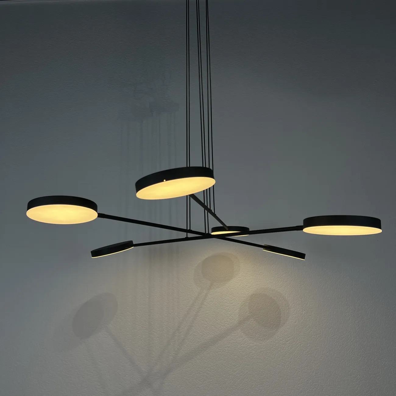 Люстра на штангах LESTI от ImperiumLoft