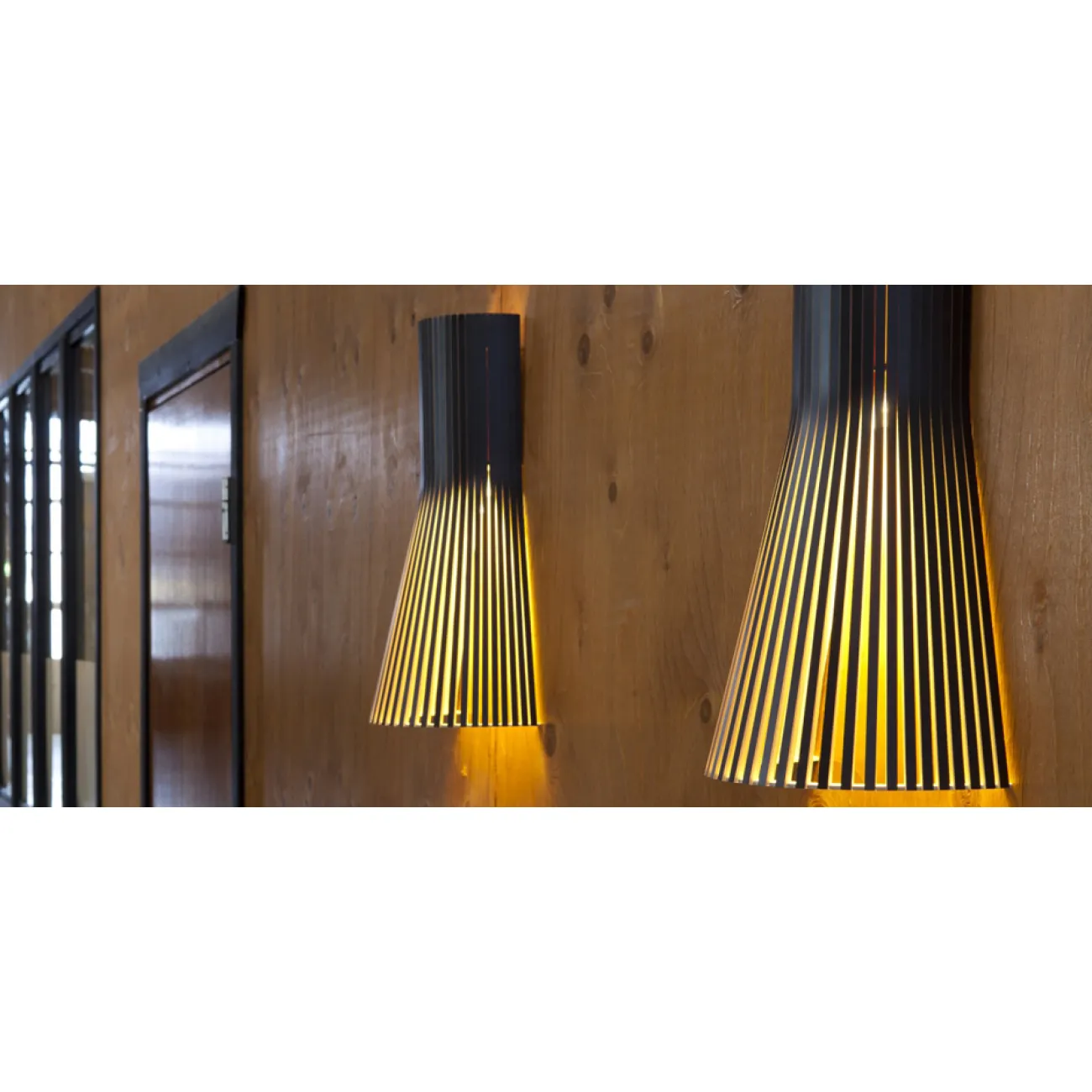 Настенный светильник Secto 4231 Walnut от LaLume