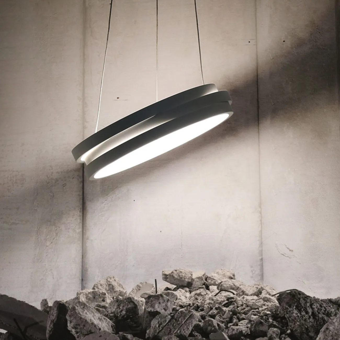 Подвесной кольцевой светильник GALO  D42,5 White от ImperiumLoft