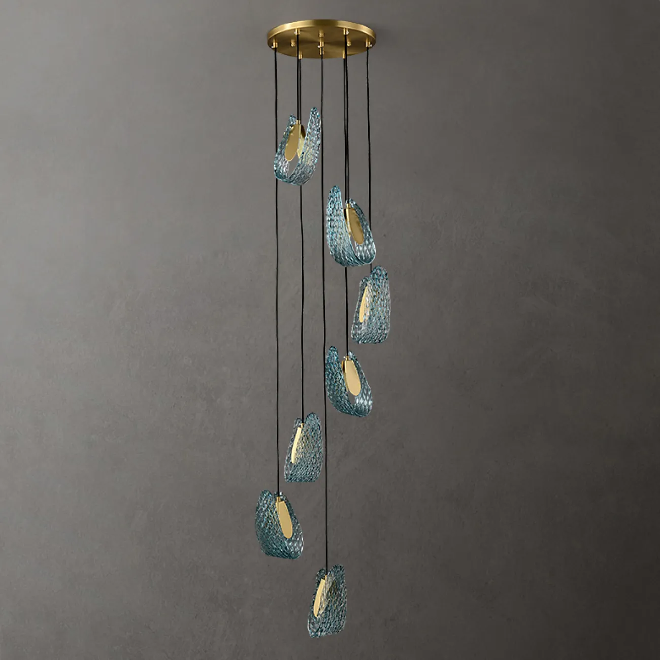 Каскадная комбинация светильников с рельефными стеклянными рассеивателями голубого цвета форме изогнутых лепестков LUCIA COMBO L7