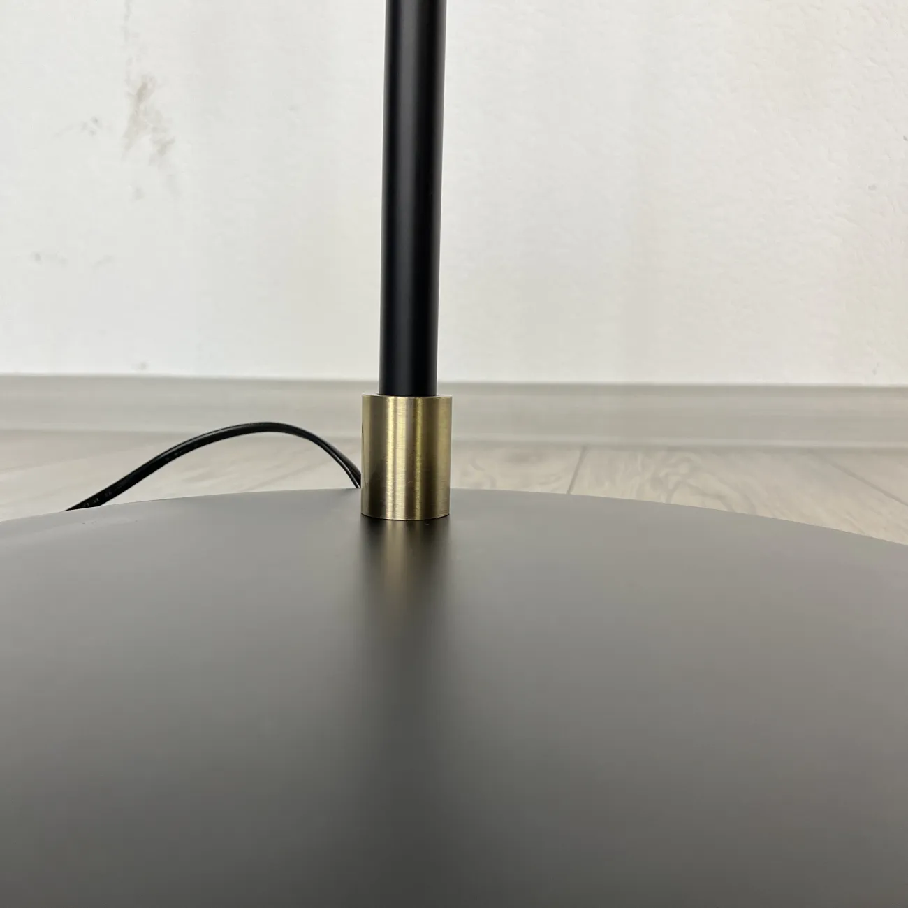 Напольный торшер PIPE beige от ImperiumLoft Напольный торшер PIPE beige от ImperiumLoft