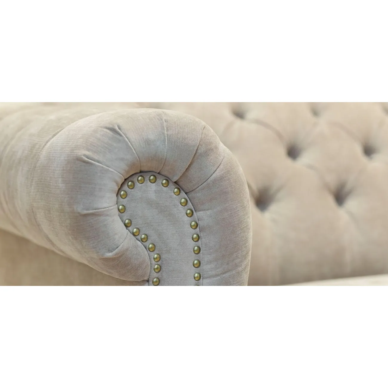 Диван велюровый бежевый трехместный Button Beige от LaLume