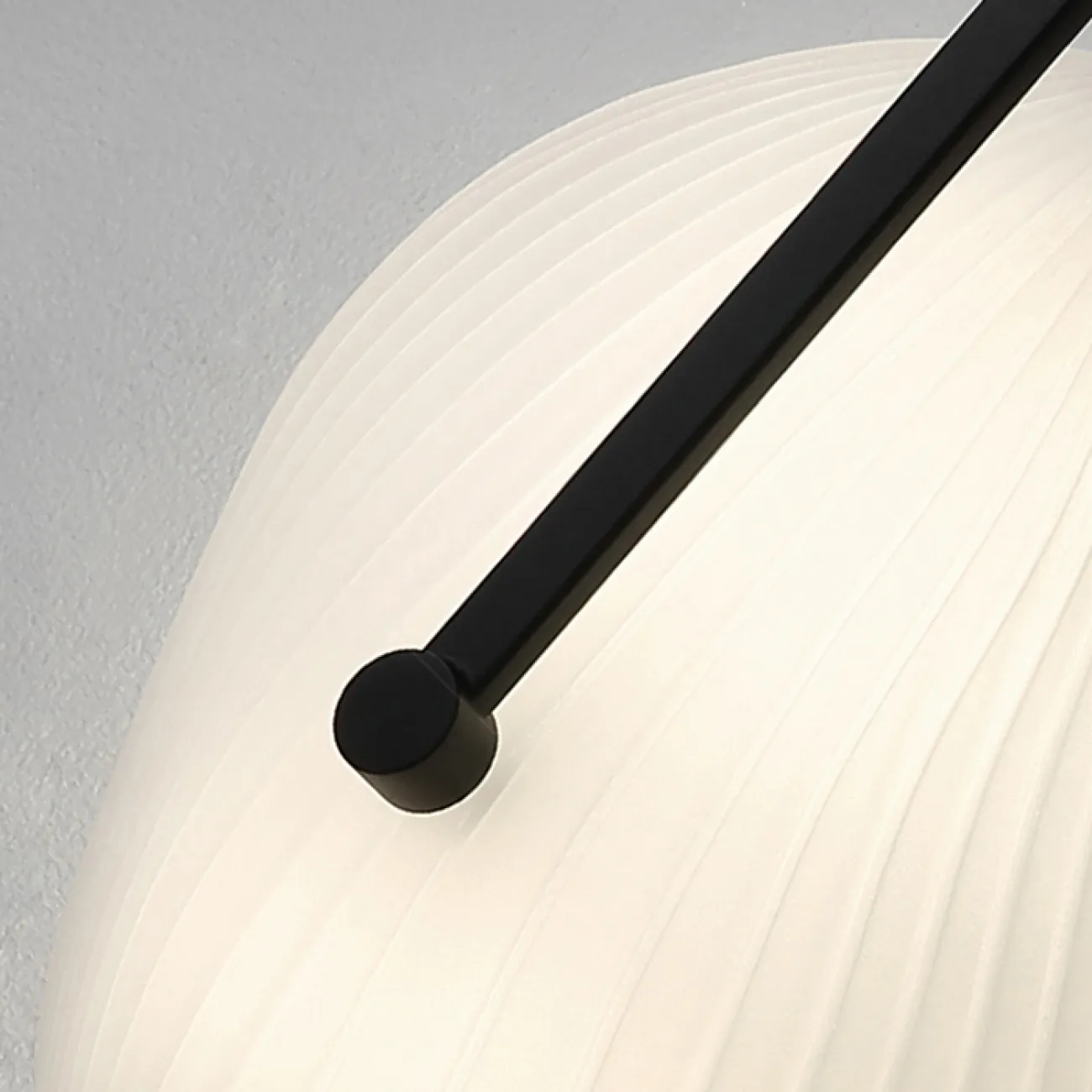 Серия настенных светодиодных светильников с листовидным белым рассеивателем на цветном кронштейне BLAISE Green Серия настенных светодиодных светильников с листовидным белым рассеивателем на цветном кронштейне BLAISE Green