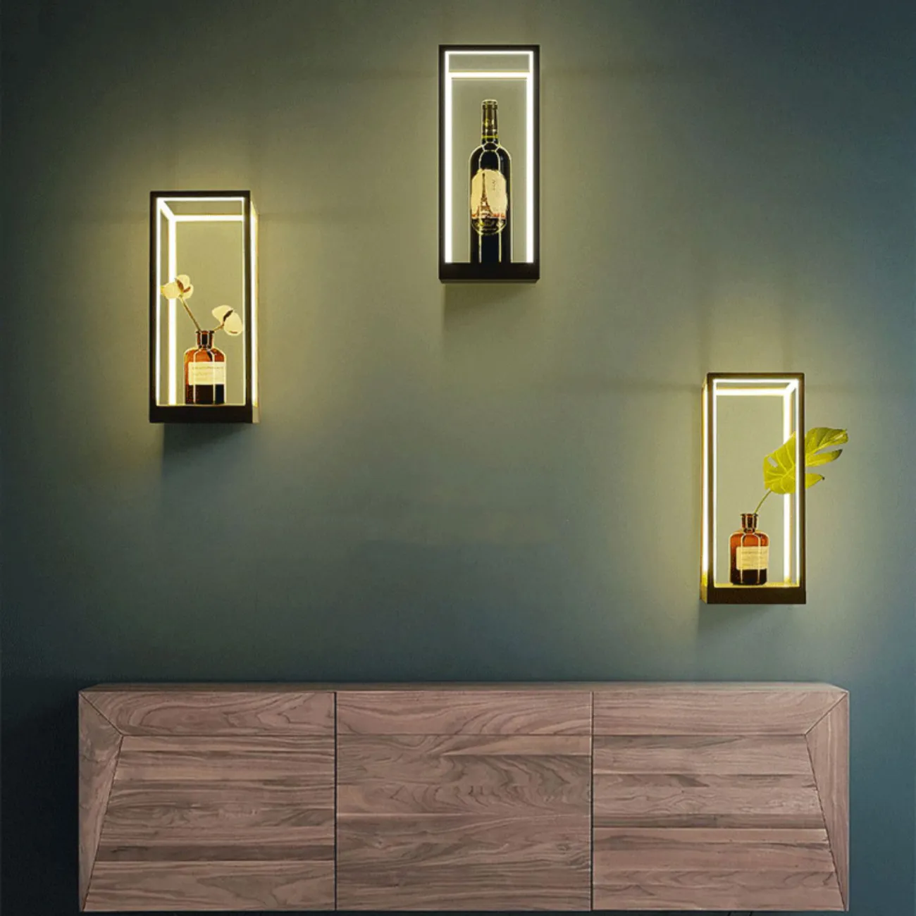 Настенный светильник-полка на прямоугольном каркасе с LED-подсветкой по внутренней стороне корпуса LINEN Brass