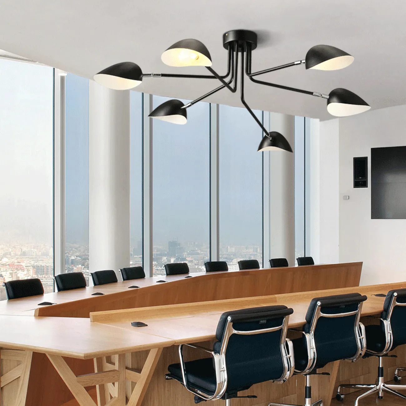 Потолочная люстра в скандинавском стиле с регулировкой наклона плафонов