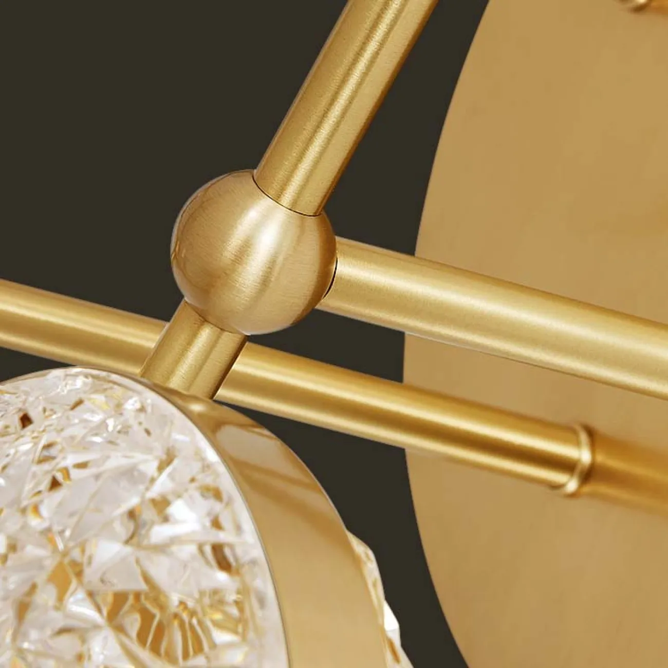 Потолочная люстра JINA L6 от ImperiumLoft Потолочная люстра JINA L6 от ImperiumLoft