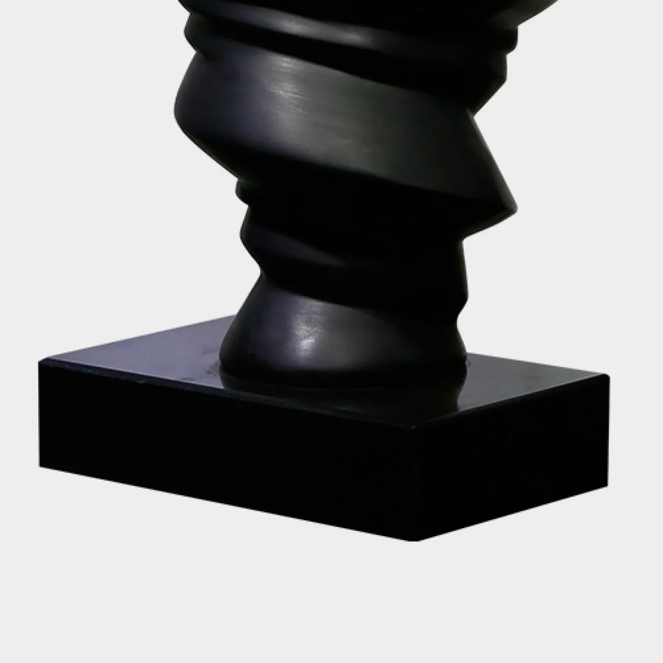 Дизайнерская скульптура LaLume-SKT00158 