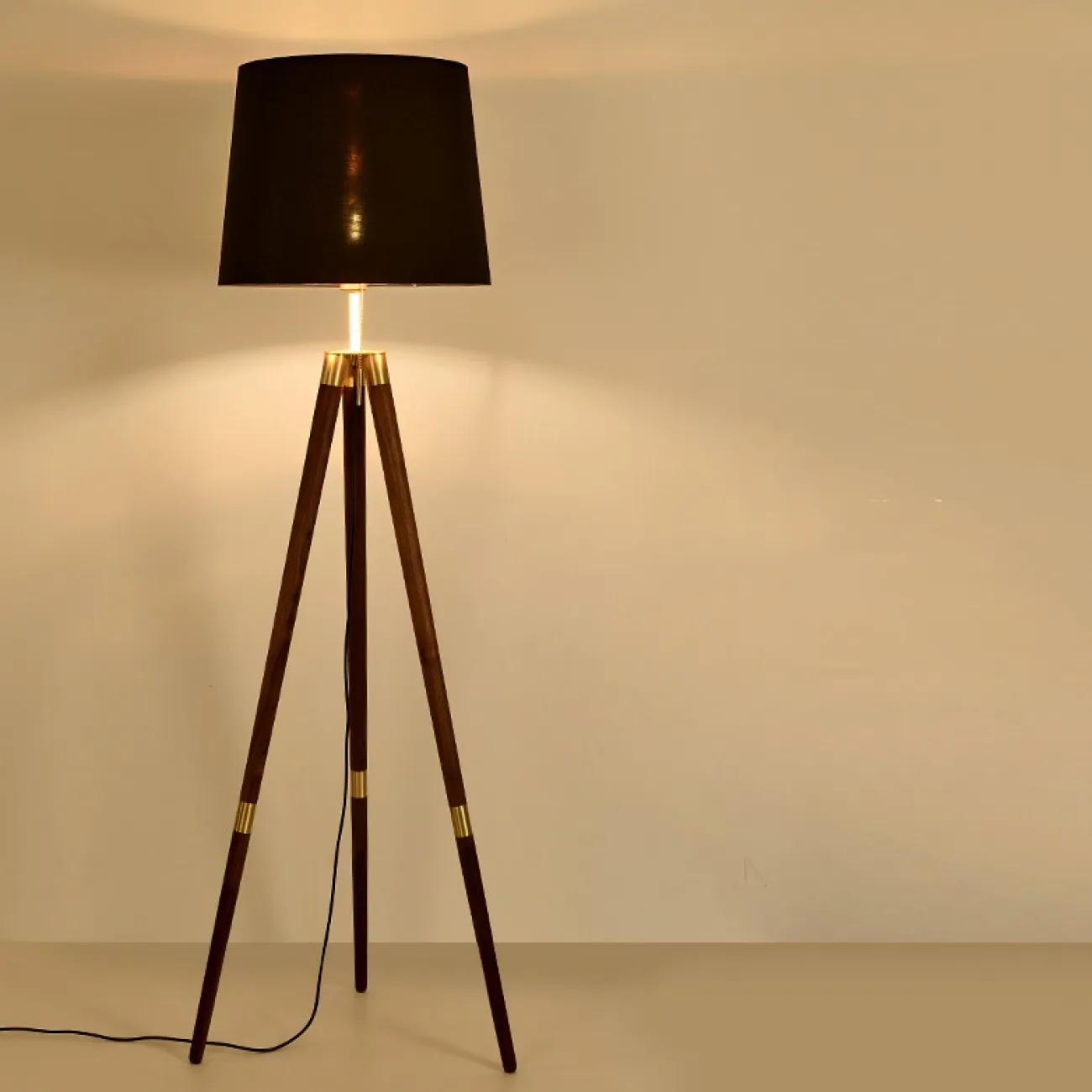 Торшер BISON Black от ImperiumLoft