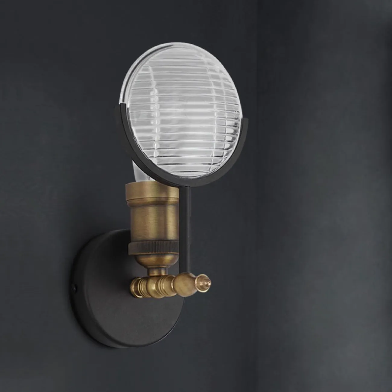 Настенное бра HEADLIGHT от ImperiumLoft