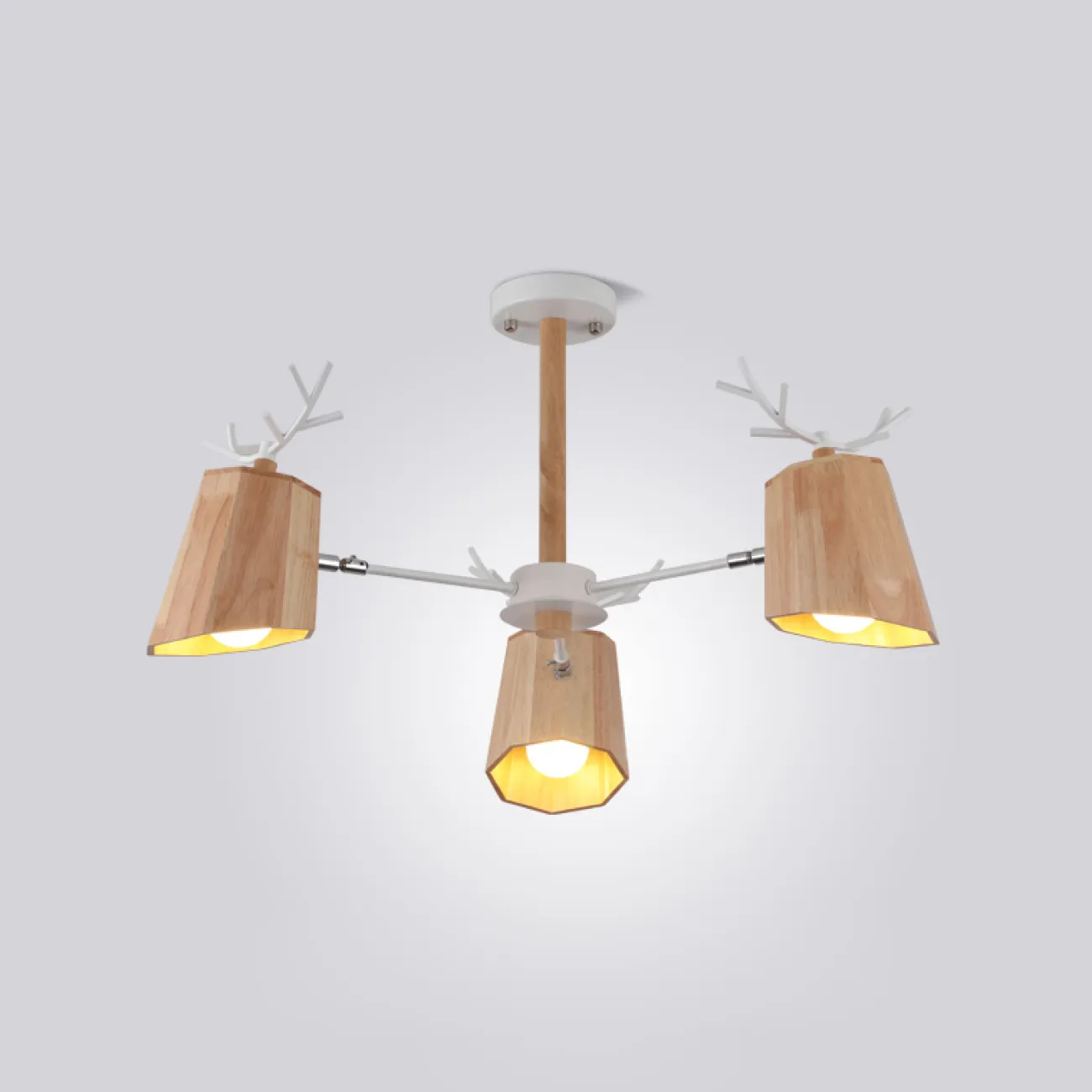 Деревянная люстра в скандинавском стиле с оленьими рожками